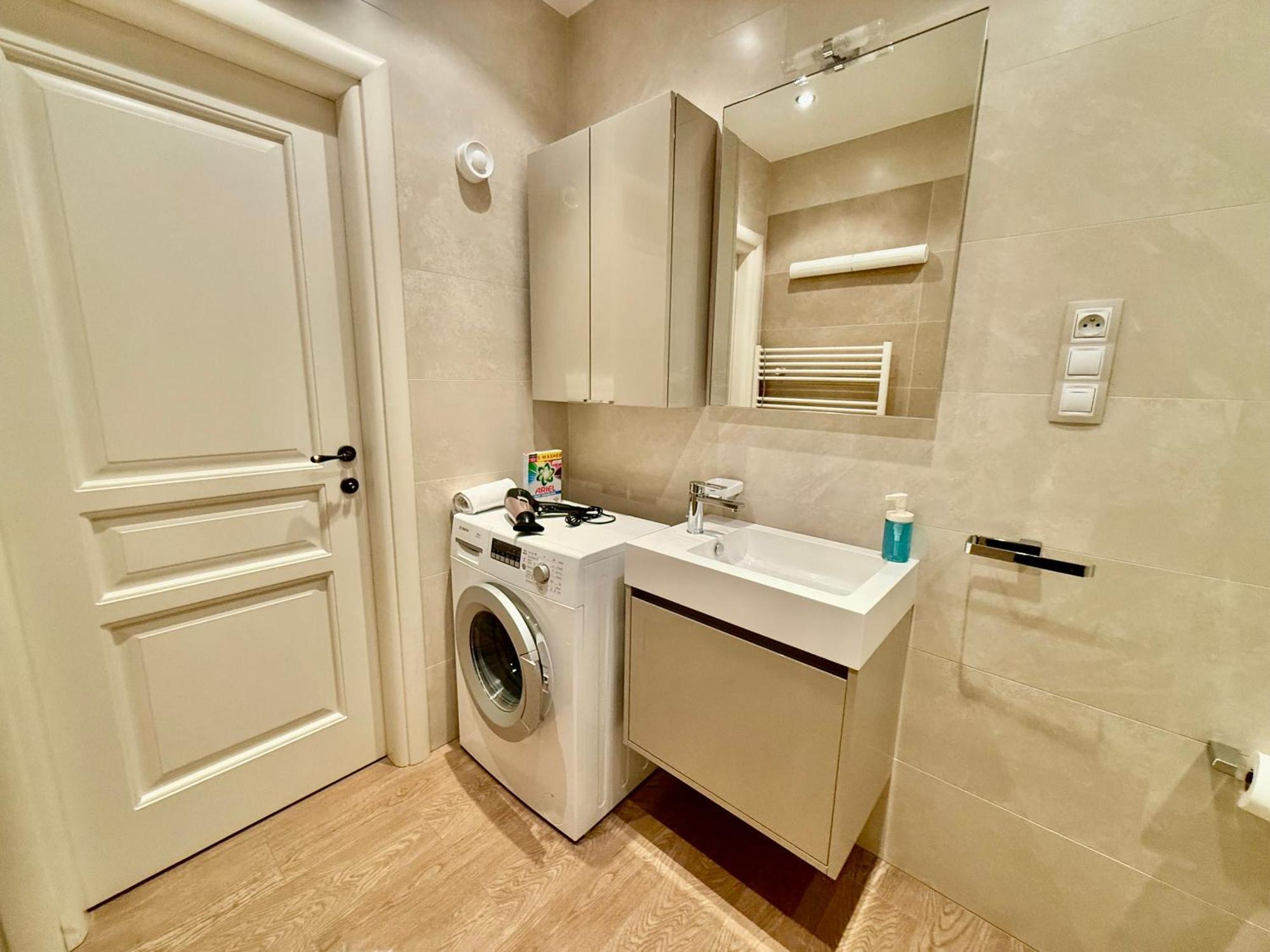 Unique Charles Bridge 2Bdr Apartment. Прага Екстер'єр фото