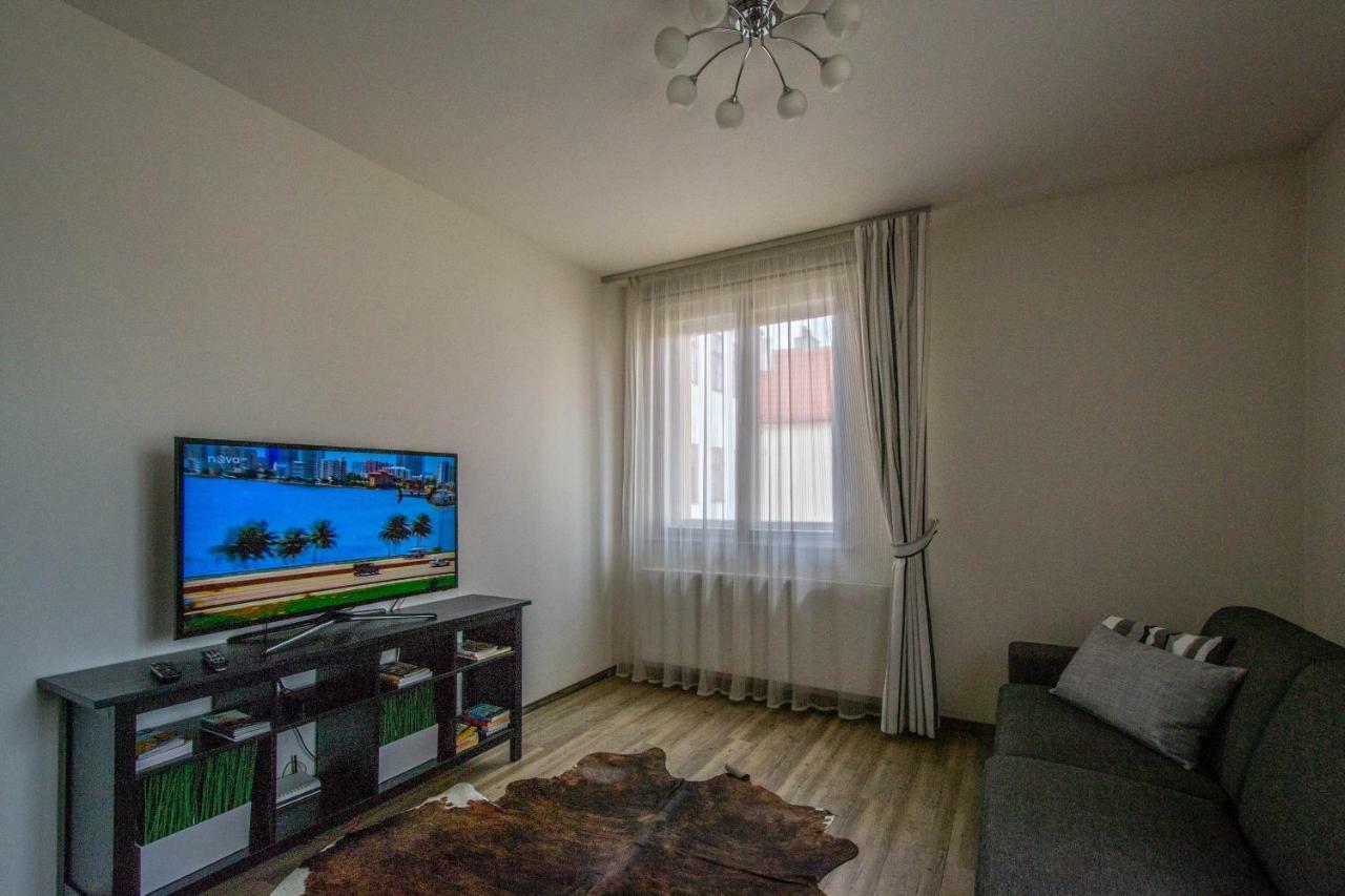 Unique Charles Bridge 2Bdr Apartment. Прага Екстер'єр фото
